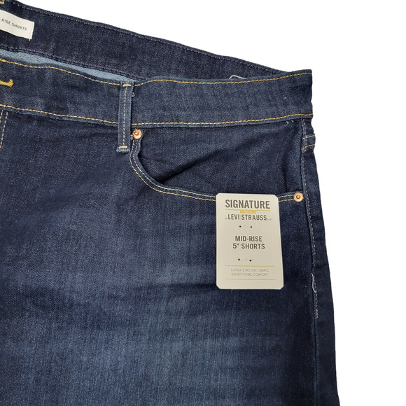 Signature Levi Strauss Co Gold Label Mid-Rise 5" Dark Wash Shorts Women 20/W35 - Picture 3 of 5